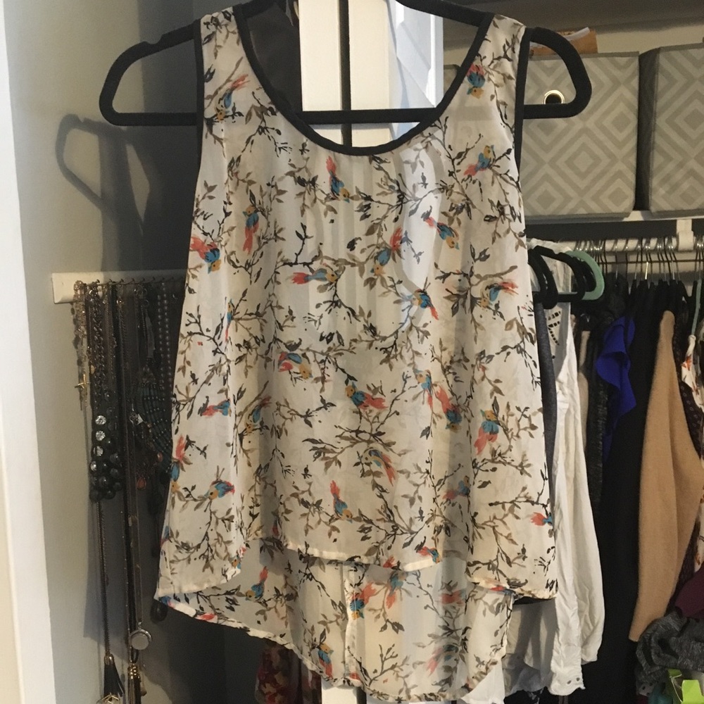 Wet seal cute bird to size large